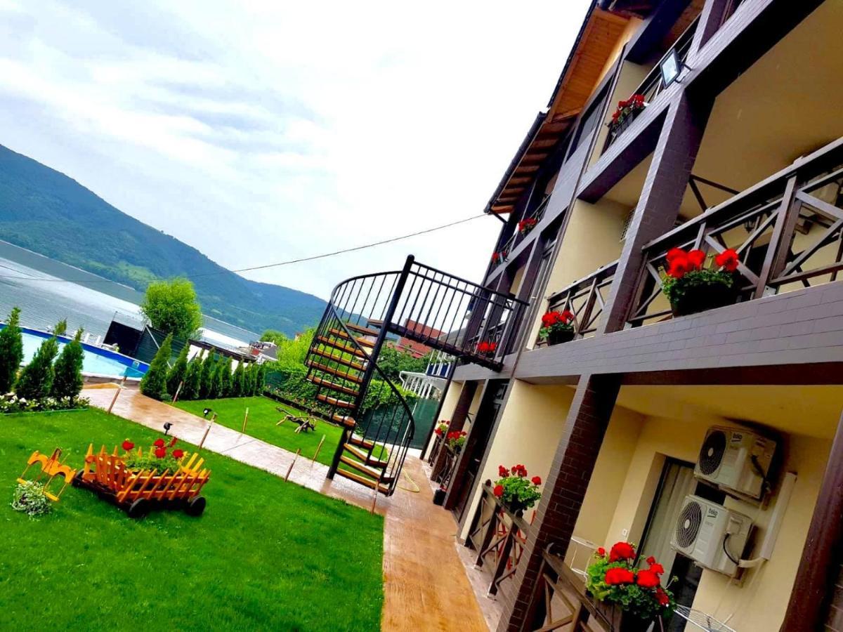 Mustaciosul Dunarii Otel Ieşelniţa Dış mekan fotoğraf