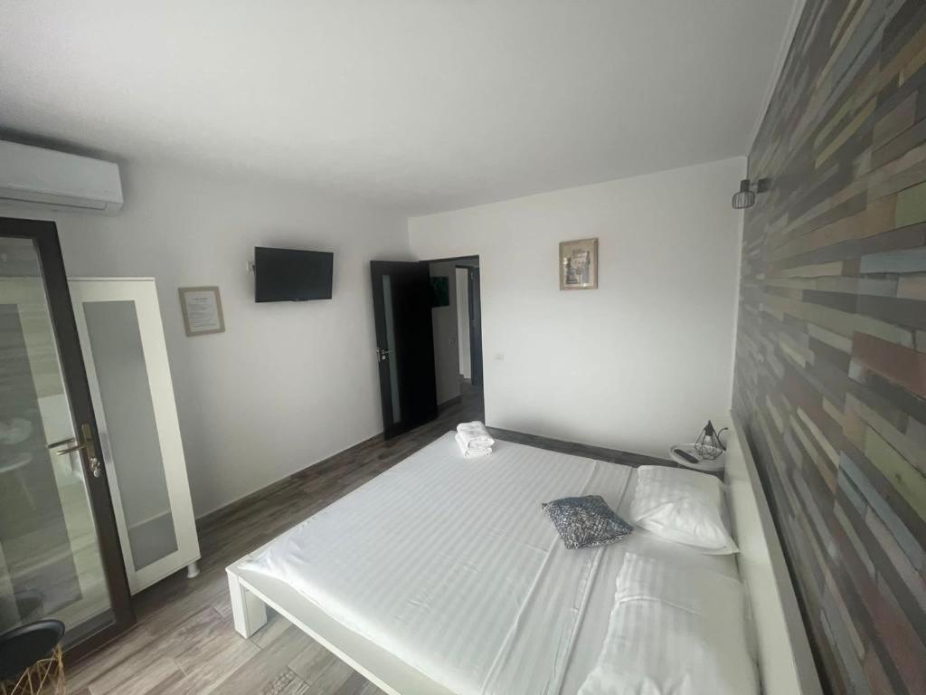 Mustaciosul Dunarii Otel Ieşelniţa Dış mekan fotoğraf
