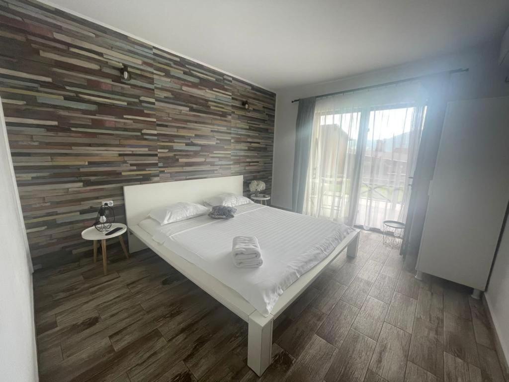 Mustaciosul Dunarii Otel Ieşelniţa Dış mekan fotoğraf